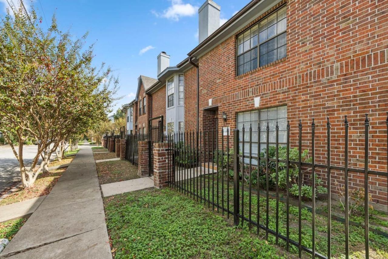 Montrose Two Homes 4 Bedroom 3400Sf Sleeps 20 Downtown Multiple Families Houston Dış mekan fotoğraf